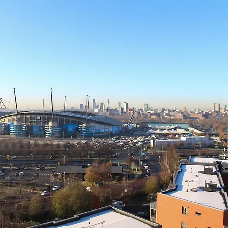 Modern 1br Apt Near Etihad Stadium W Parking Lejlighed