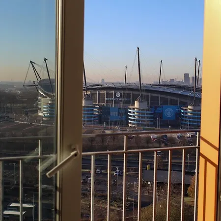 Lejlighed Modern 1br Apt Near Etihad Stadium W Parking Manchester
