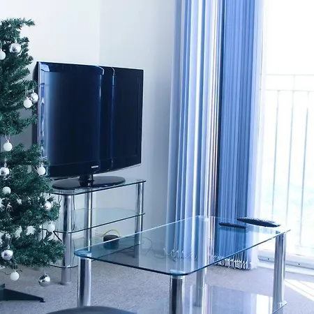 Modern 1br Apt Near Etihad Stadium W Parking