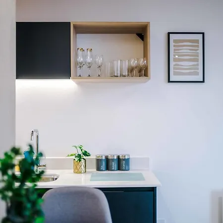 Sky Gardens - Contemporary Duplex Apartment Manchester