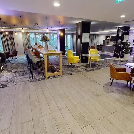 - Centre By Ihg Hotel 4*
