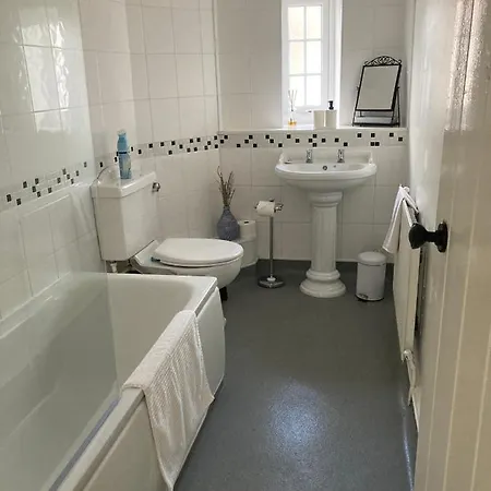 Ask 4 Discount Best 3-bed House In * Manchester