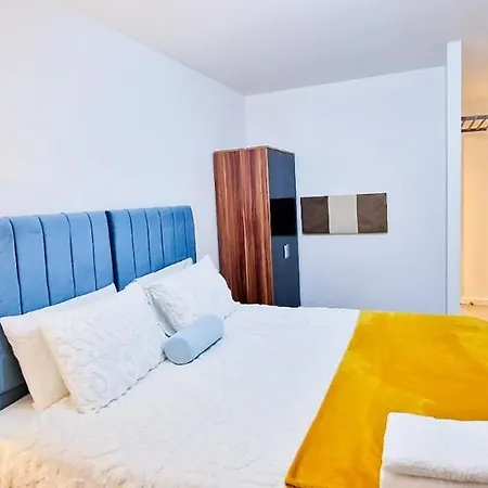 Lovely 2-bedroom Apartment, Free Parking * Manchester