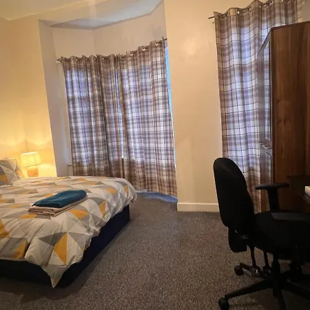 Peaceful Homestay Manchester