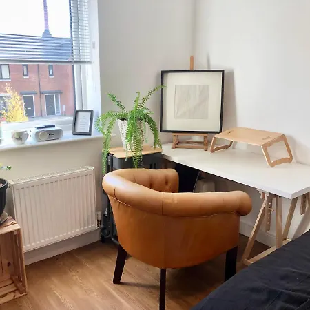 Near Centre And Etihad Homestay
