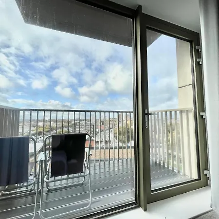 Beautiful Canal View Ensuite With Shared Spacious Living And Kitchen