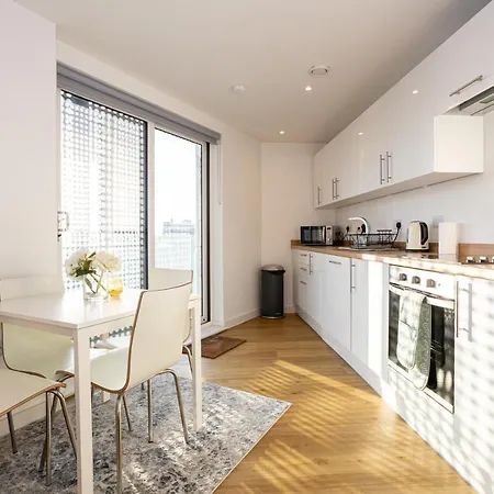 Guestready - Modern With A Balcony Lejlighed