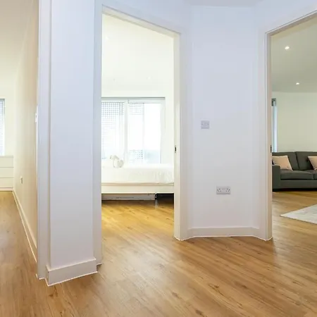 Guestready - Modern With A Balcony * Manchester