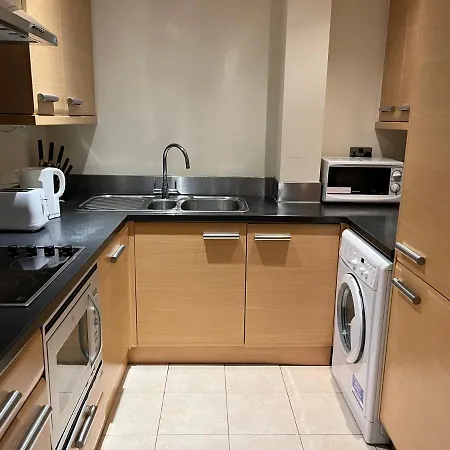 Lovely 1 Bedroom * Манчестер