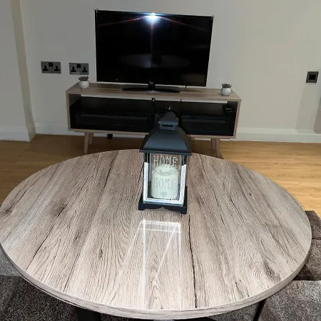 Lovely 1 Bedroom Lejlighed *