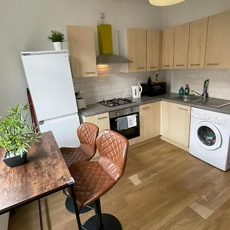 3 Bed Family House Manchester