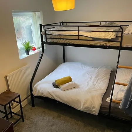 3 Bed Family House