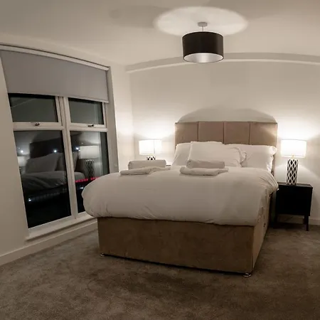 Lovely 2 Bedroom Duplex In Apartment
