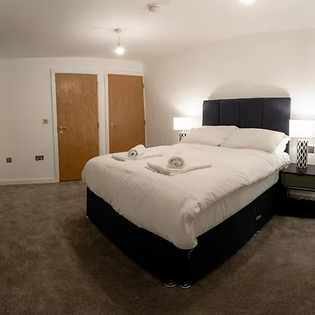 Apartment Lovely 2 Bedroom Duplex In