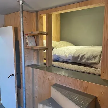 アパート 3 Bedroom Penthouse *