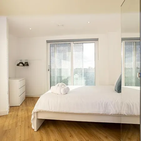 Guestready - Modern With A Balcony Апартаменты *