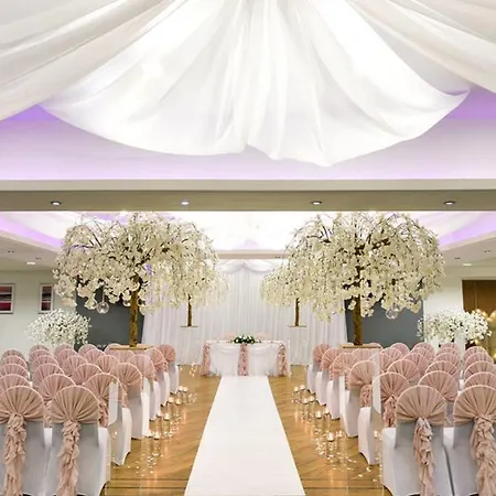 - - Oldham By Ihg فندق 3*