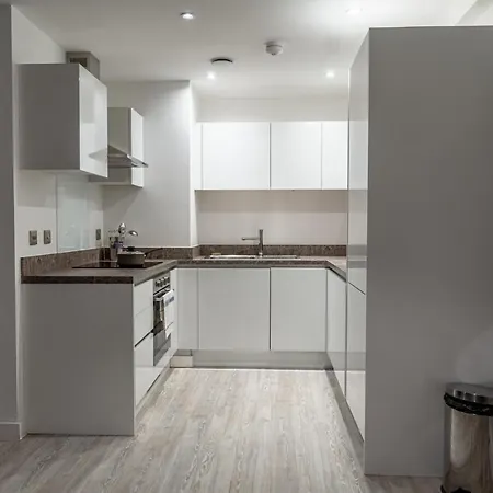Apartment Lovely 2 Bedroom Duplex In Salford