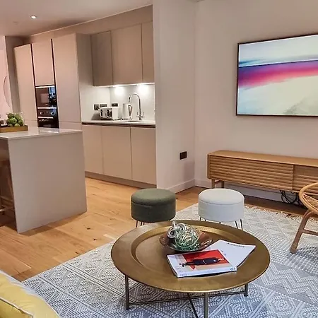 Stunning Luxury Townhouse In Centre Of Manchester