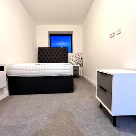 Brand New In Centre Apartment