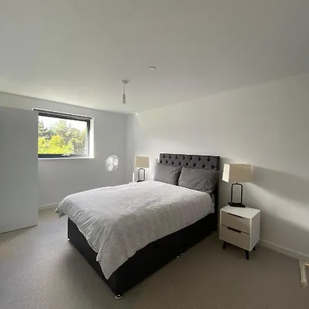 Flat 2 Bedroom In * Manchester