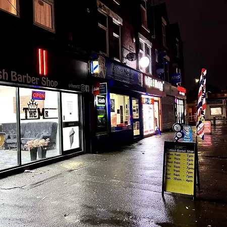Affordable In Centre Close To Trafford * 맨체스터