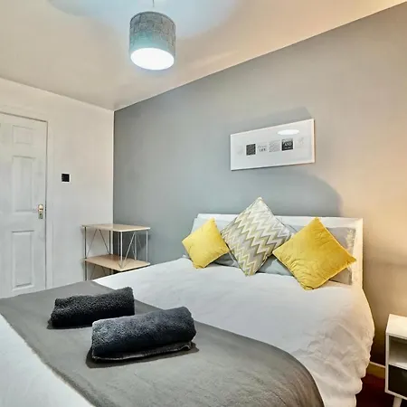 Feriehus Lovely 1 Bed House Share! Free Off Road Parking! Large Rear Garden *