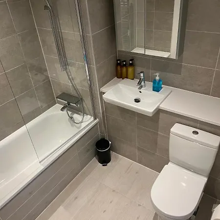 Crown X Chapel Apartment *