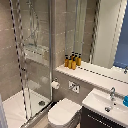 Crown X Chapel Apartment