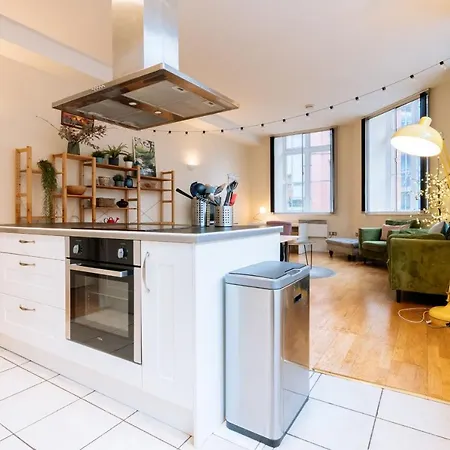 Bright 2bd Flat In Manchester