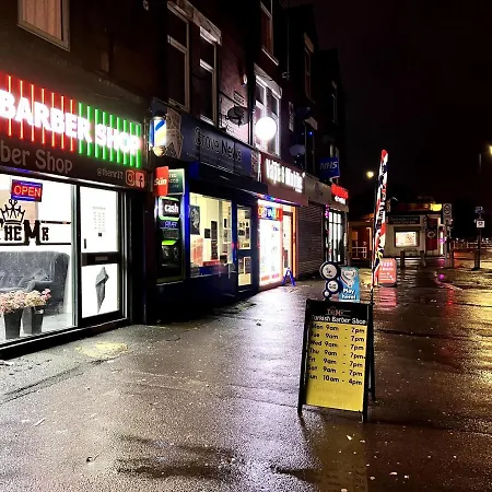 Brand New In Centre Apartment Manchester