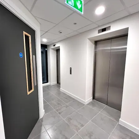 Apartment Brand New In Centre *
