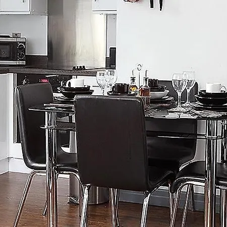 Lewis 1 Northern Quarter Sleeps Upto 4