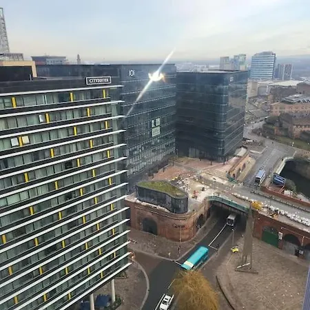 Comfortable 1 Bedroom Manchester