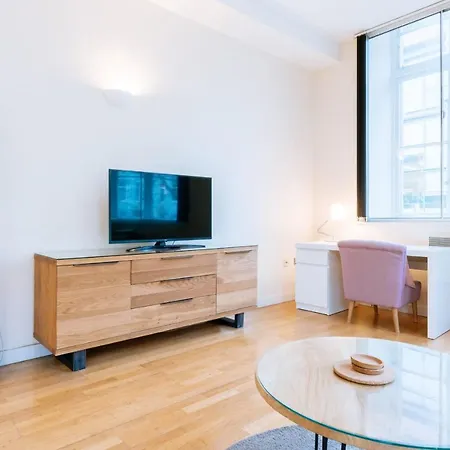 Apartmán Bright 2bd Flat In