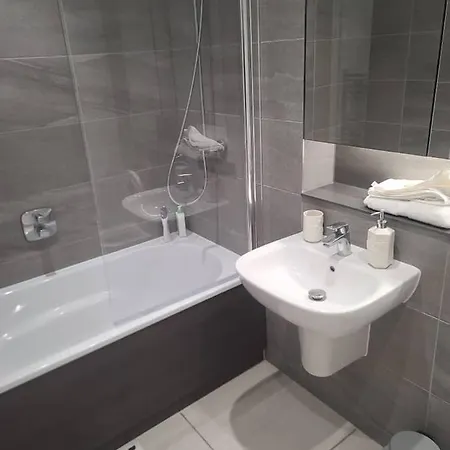 Rolling Street Salford M5 4rt Apartment