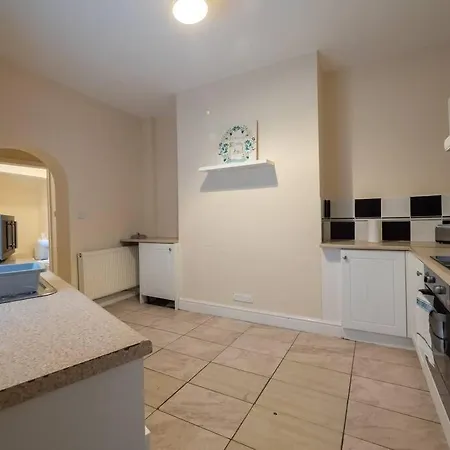 Lejlighed Spacious 2 Bedroom House
