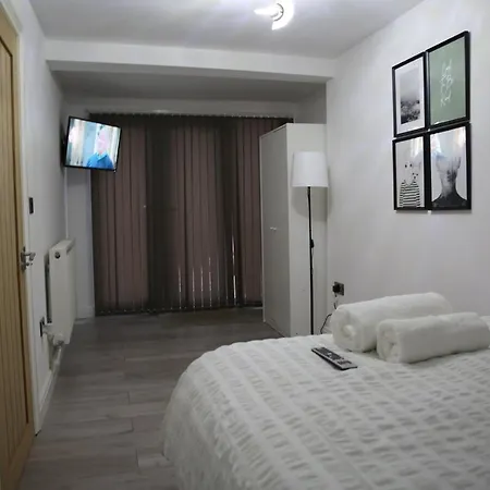 Rostron House Манчестер