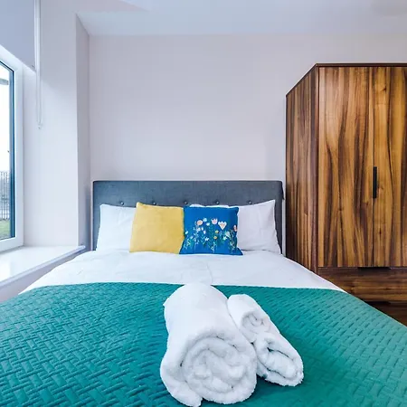 Weelky And Monthly Bookings At Cassia Unit - Telly Homes Ltd -brand New 1 Bedroom Salford, Manchester