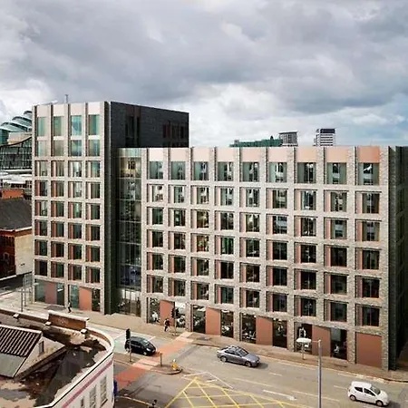 Hotel Hampton By Hilton Northern Quarter 4*