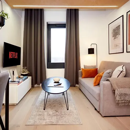 Luxury New Built Split-level Flat With Rooftop Gardens Access Apartament