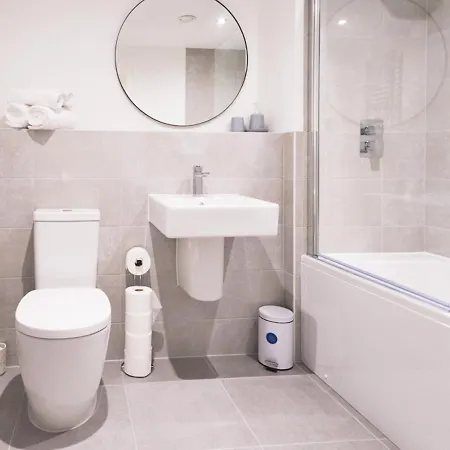 Pass The Keys Newly Built Beautiful Flat Near Old Trafford Lejlighed
