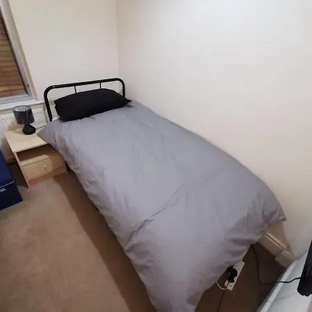 Prázdninový dům Old Trafford Centre Events 4 Bedrooms 6 Sleeps 3 - 8 *