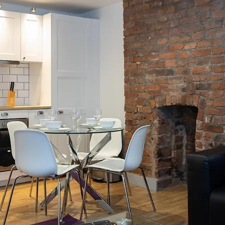 Pillo Serviced - Salford Mánchester