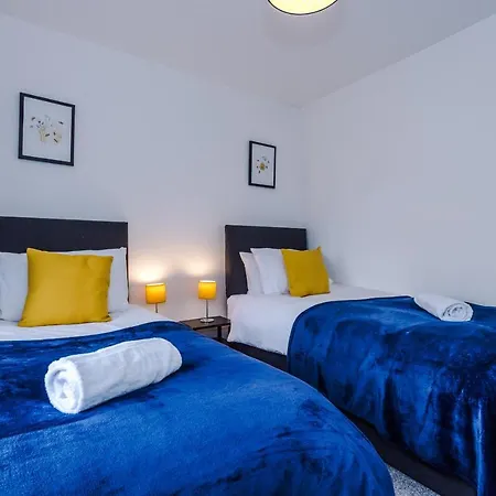 Holiday home Half Mile To Etihad Stadium & Coop Arena, Free Parking, 6 Ppl