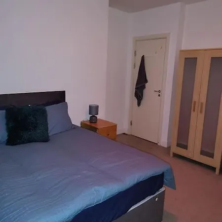 Comfortable 1 Bedroom Manchester