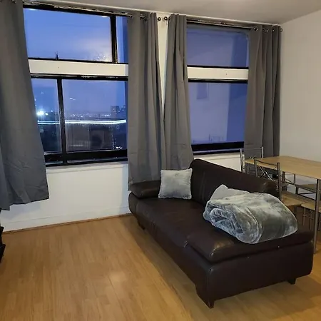 Comfortable 1 Bedroom