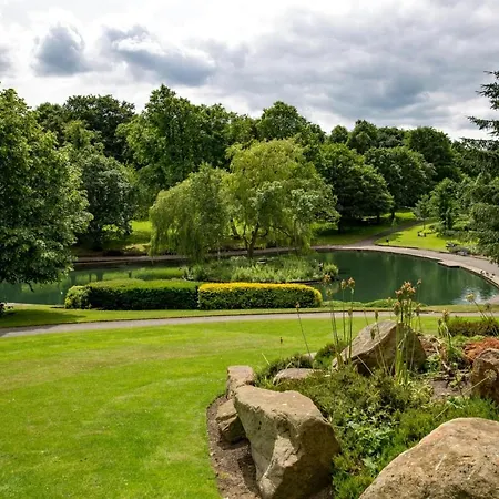 Beautiful 2bd House Minutes From Holiday home *
