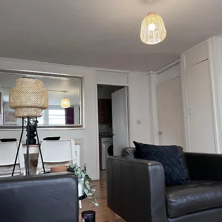 City Centre 2 Bedroom Apartment