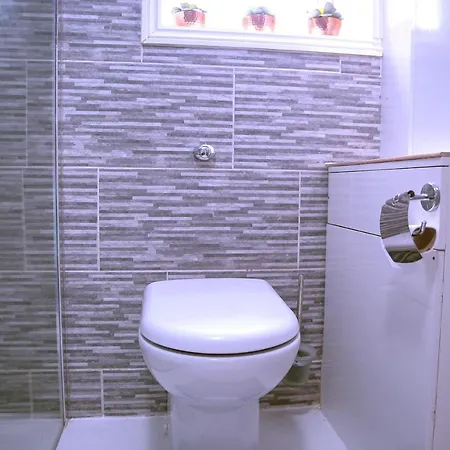 Rostron House * Манчестер